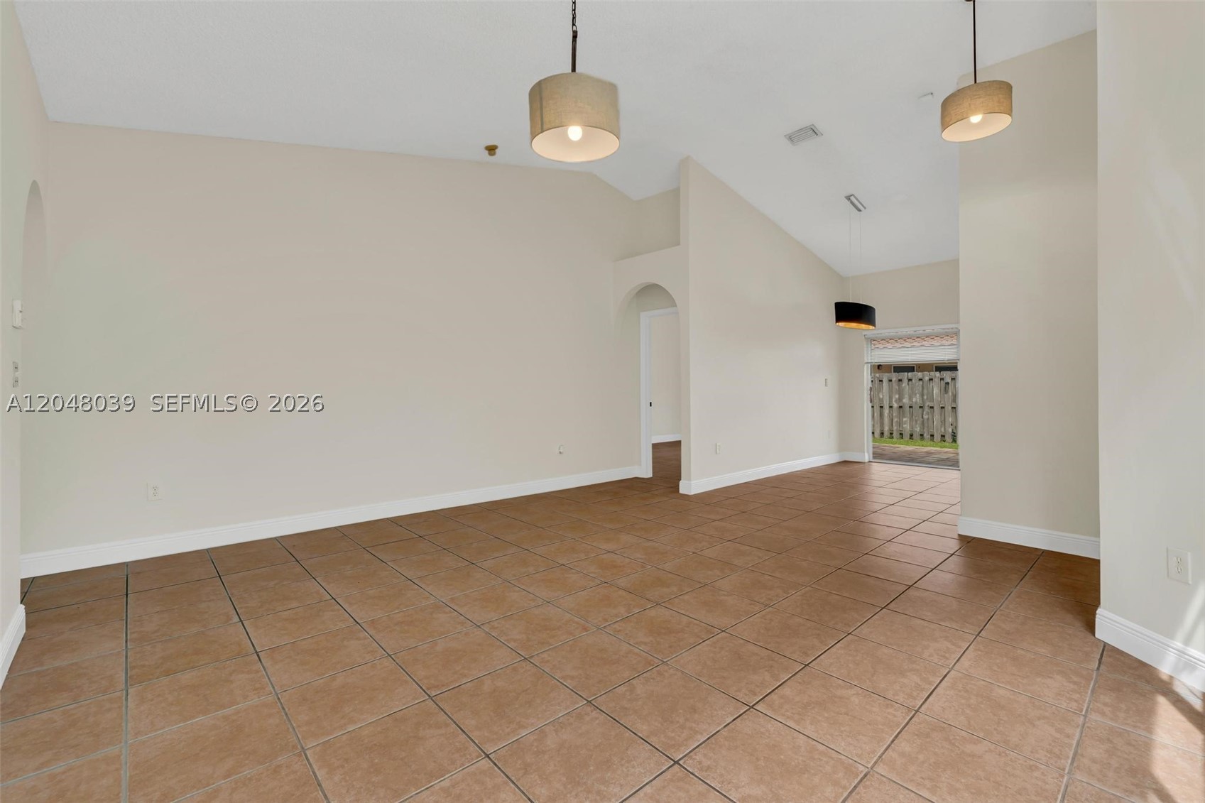 4916 Sw 154th Ave Property Photo 9