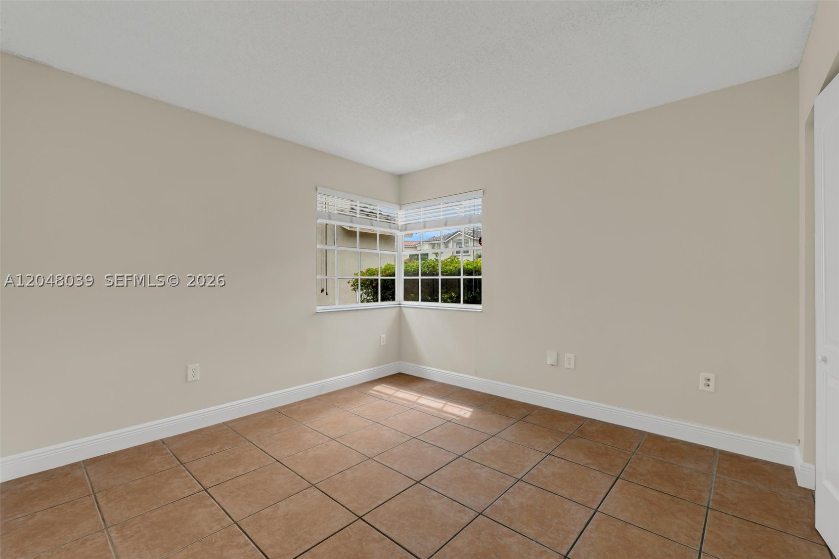 4916 Sw 154th Ave Property Photo 27