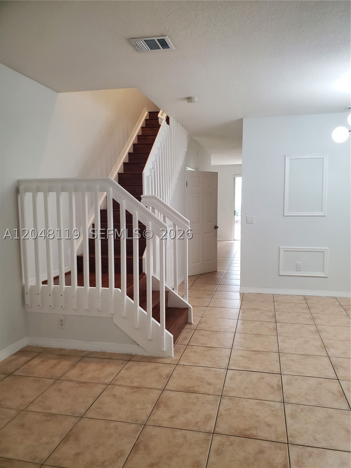 7834 Catalina Cir 7834 Property Photo 4