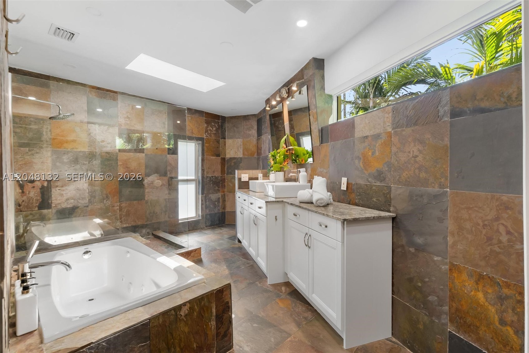 12045 Griffing Blvd Property Photo 14