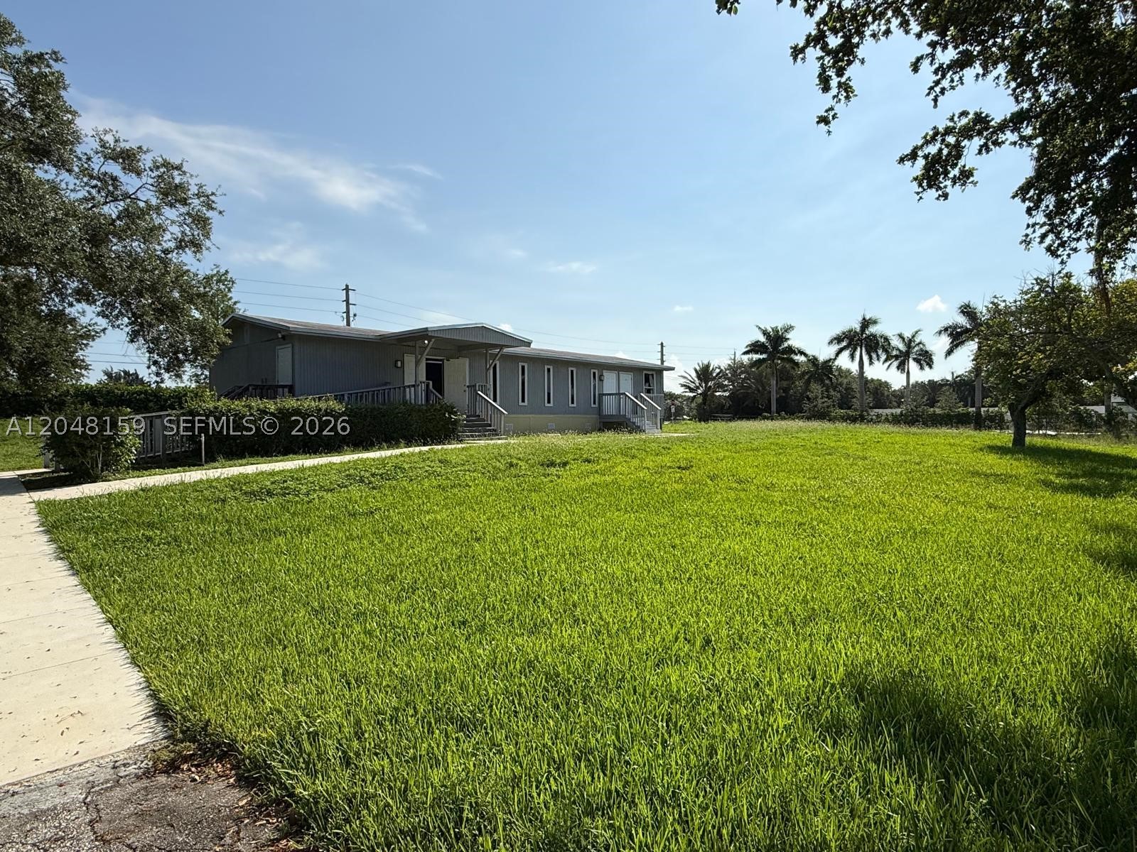 18500 Griffin Rd Property Photo 30