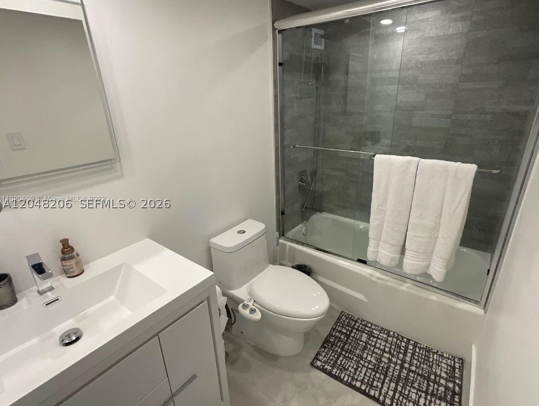5161 Collins Ave 811 Property Photo 11