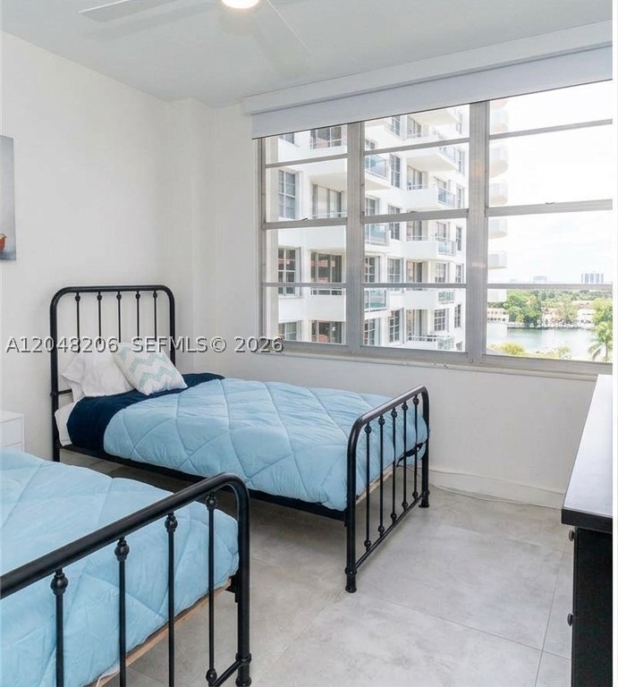 5161 Collins Ave 811 Property Photo 16