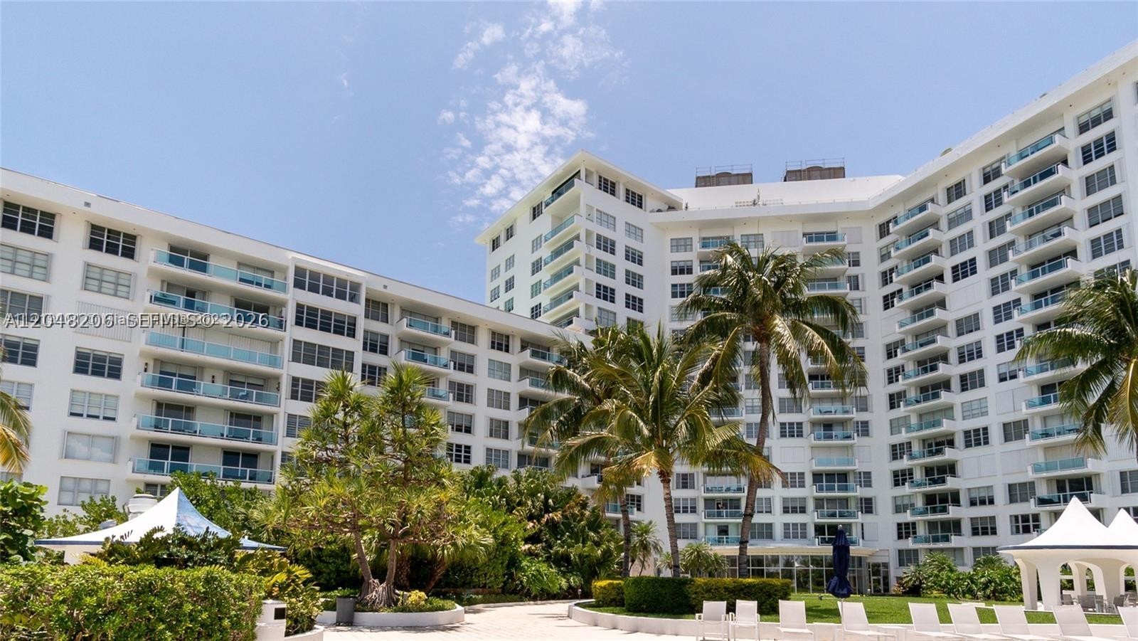5161 Collins Ave 811 Property Photo 27