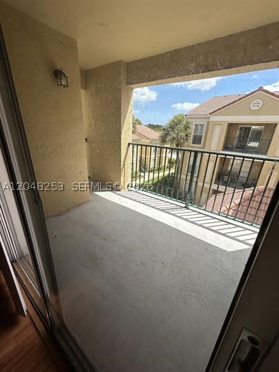 755 Riverside Dr 1330 Property Photo 8
