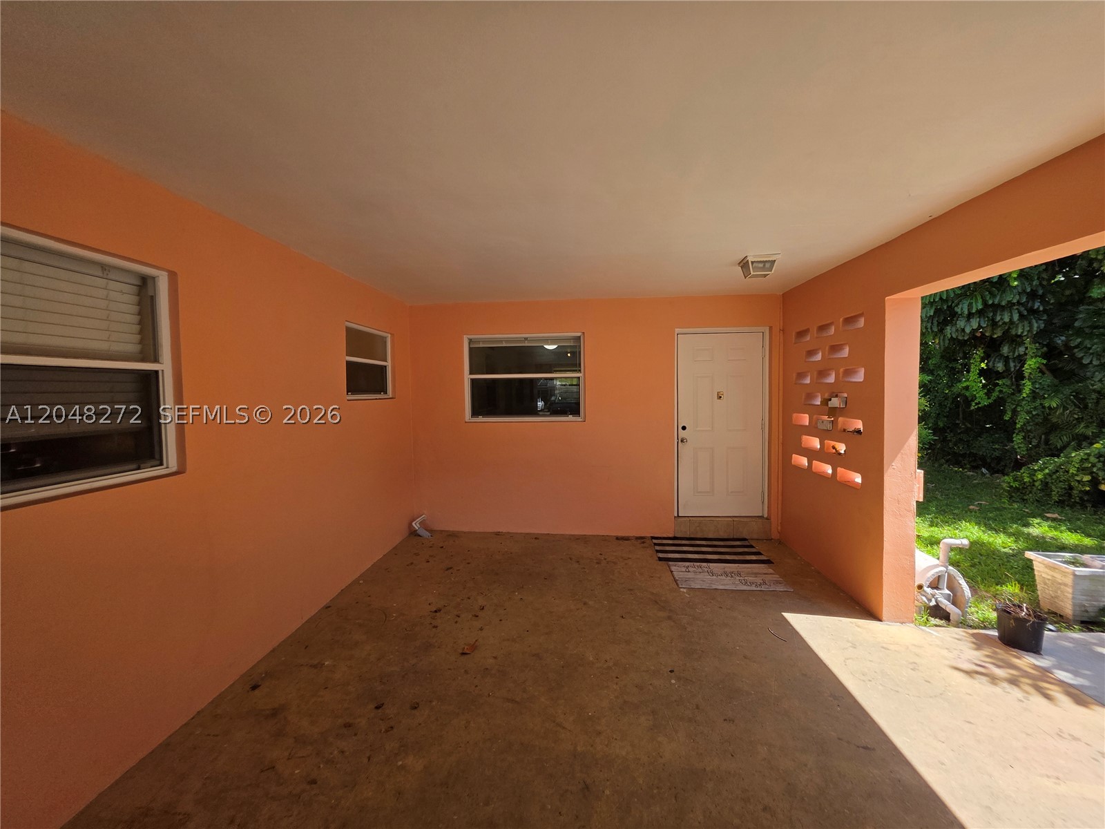 6130 Funston St S Property Photo 4