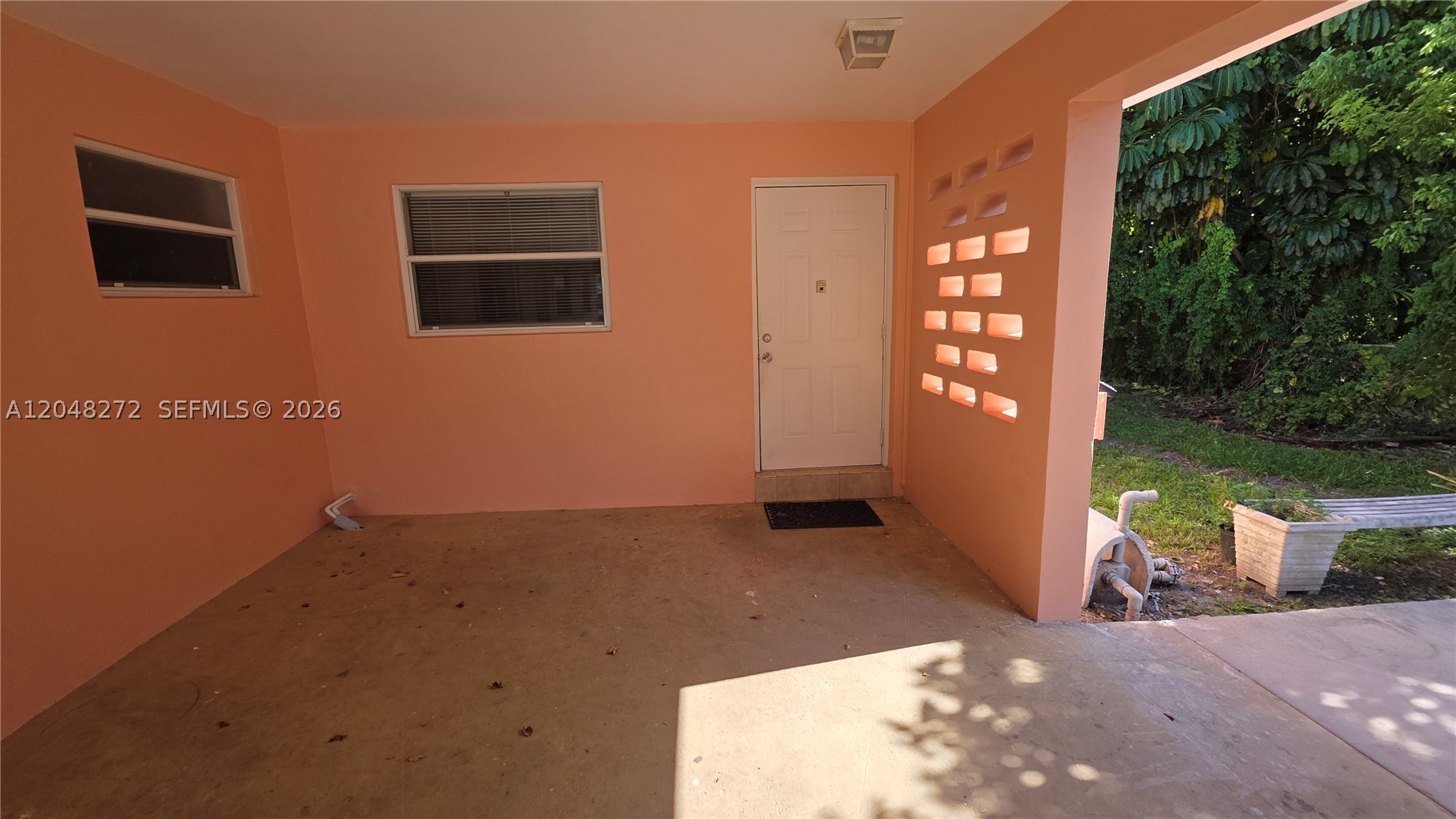 6130 Funston St S Property Photo 9