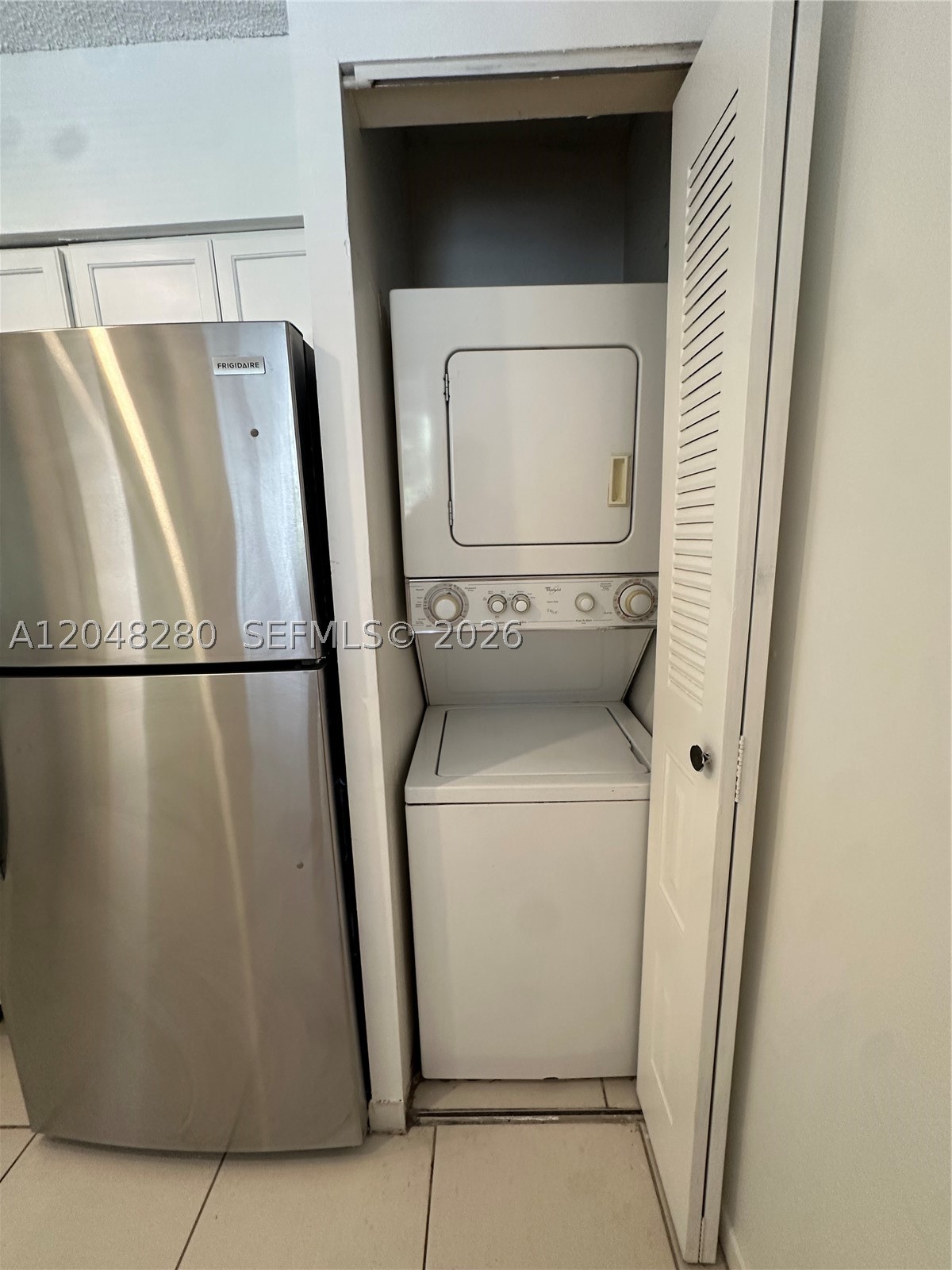 A12048280 Property Photo 9