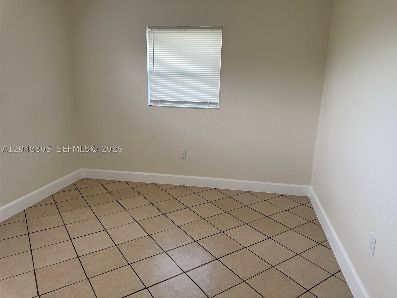 764 Nw 5th St 764 Property Photo 4