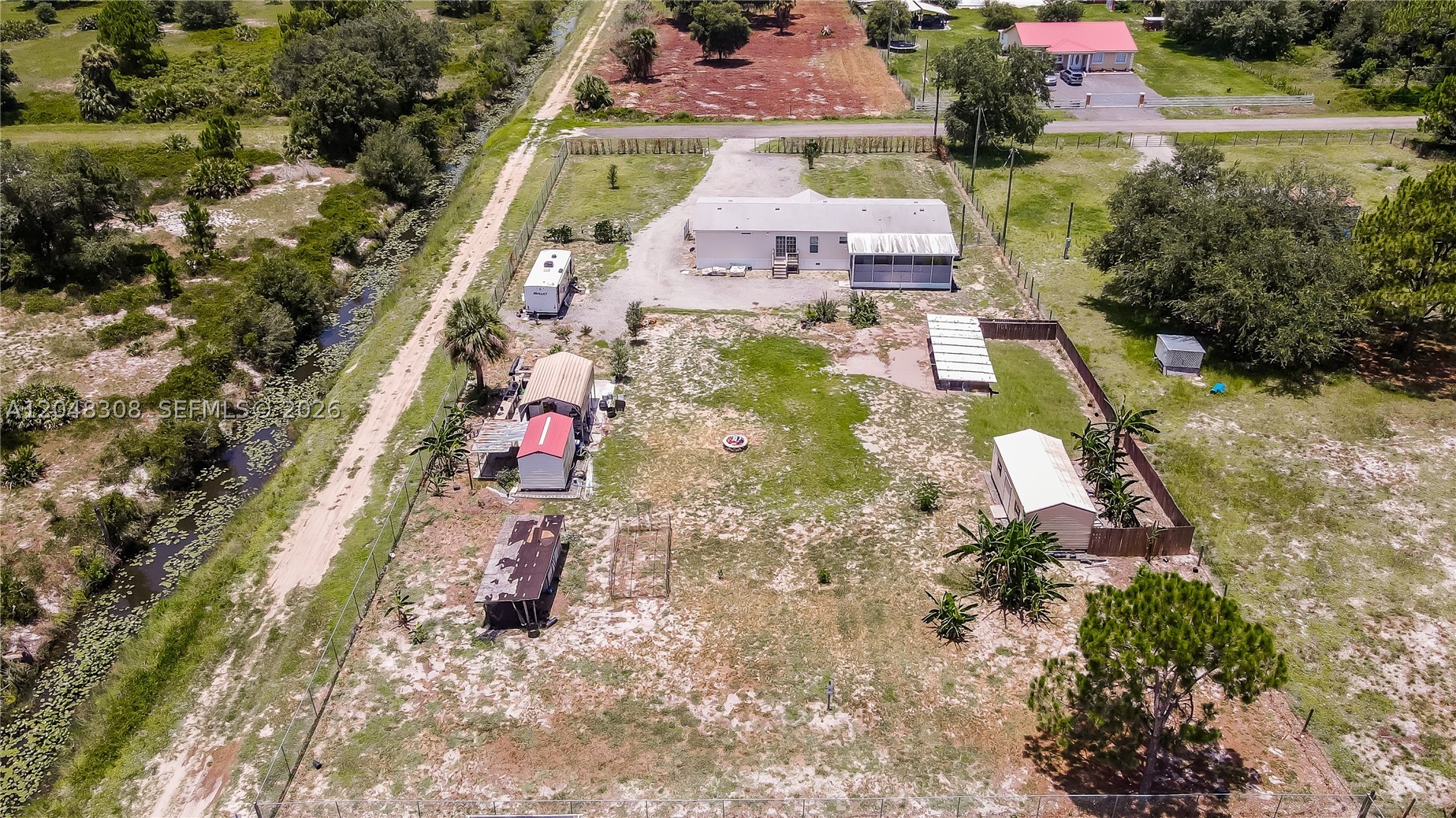 585 S Lindero St Property Photo 10