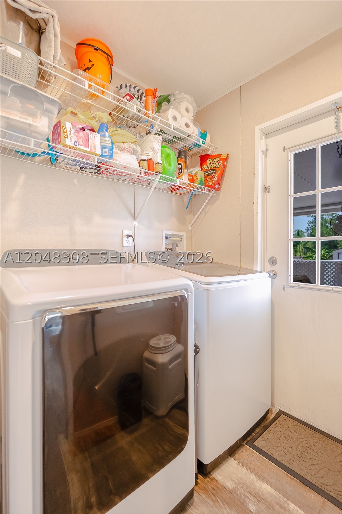 585 S Lindero St Property Photo 27