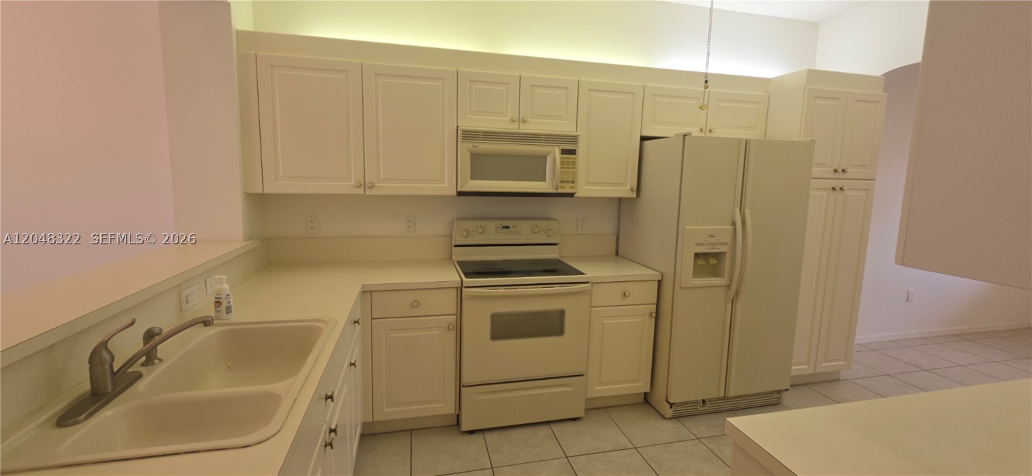 7775 Southampton Ter 305 Property Photo 6