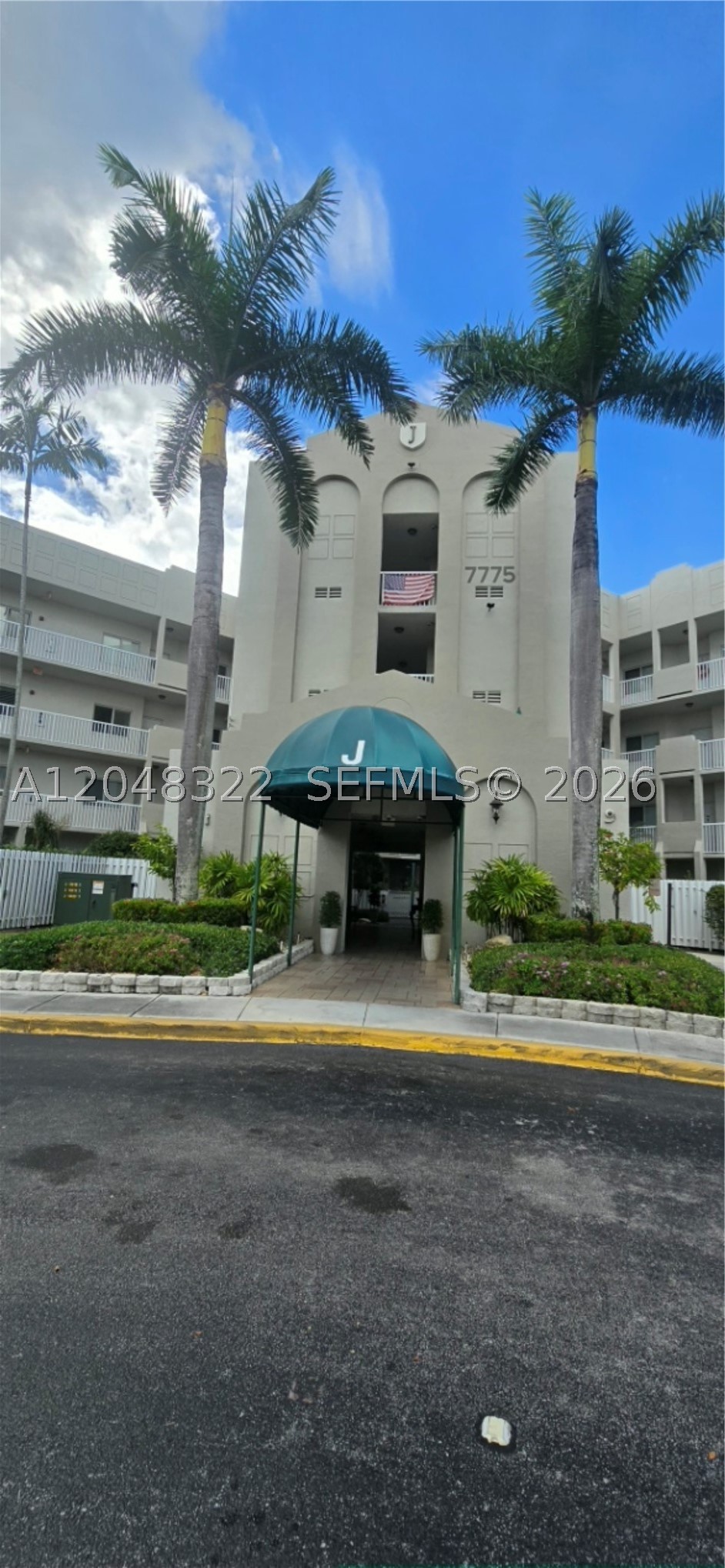 7775 Southampton Ter 305 Property Photo 17