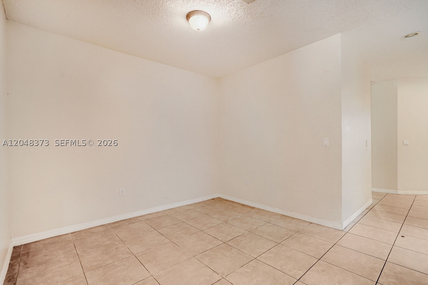 666 Ne 35th Ave Property Photo 8