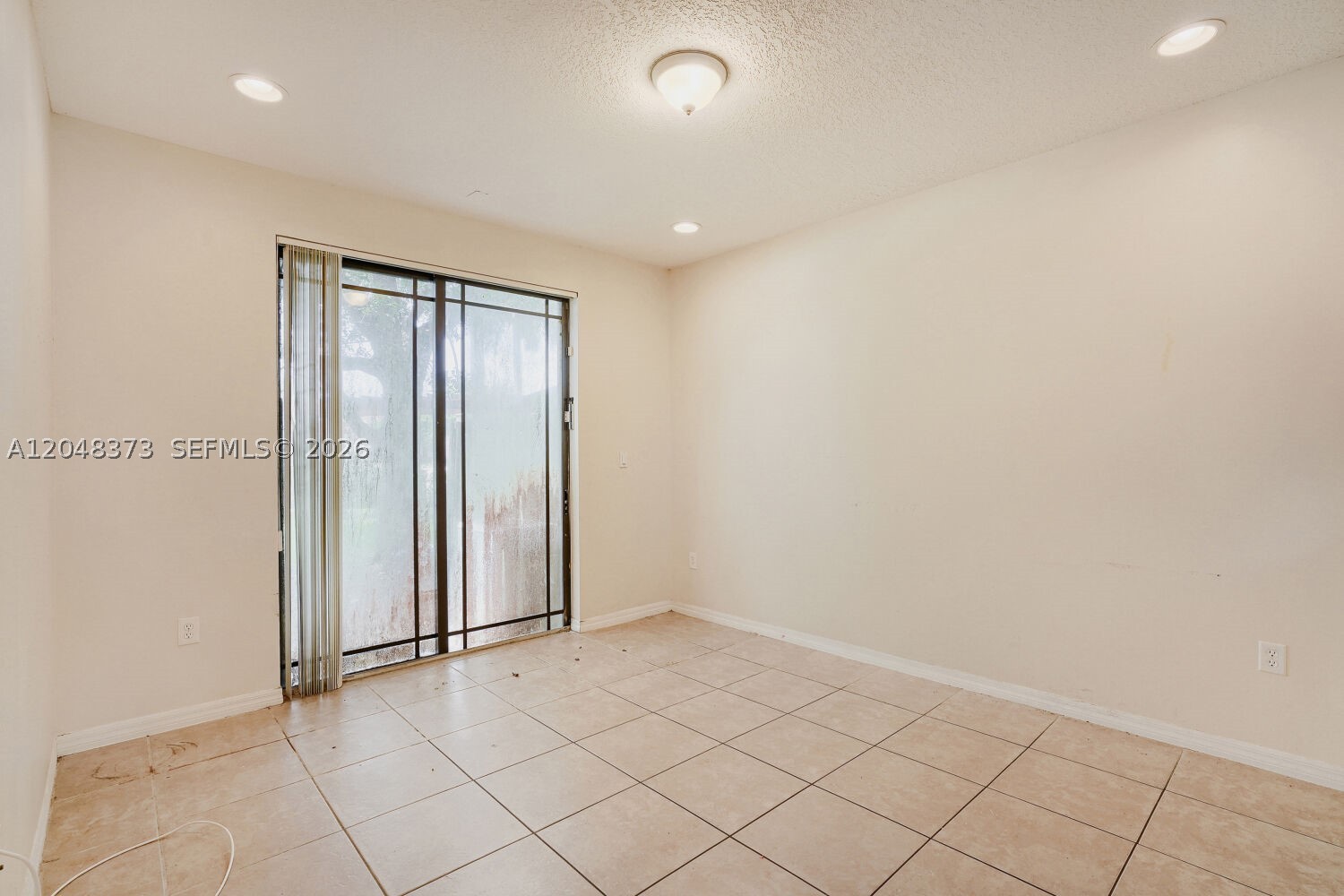666 Ne 35th Ave Property Photo 12