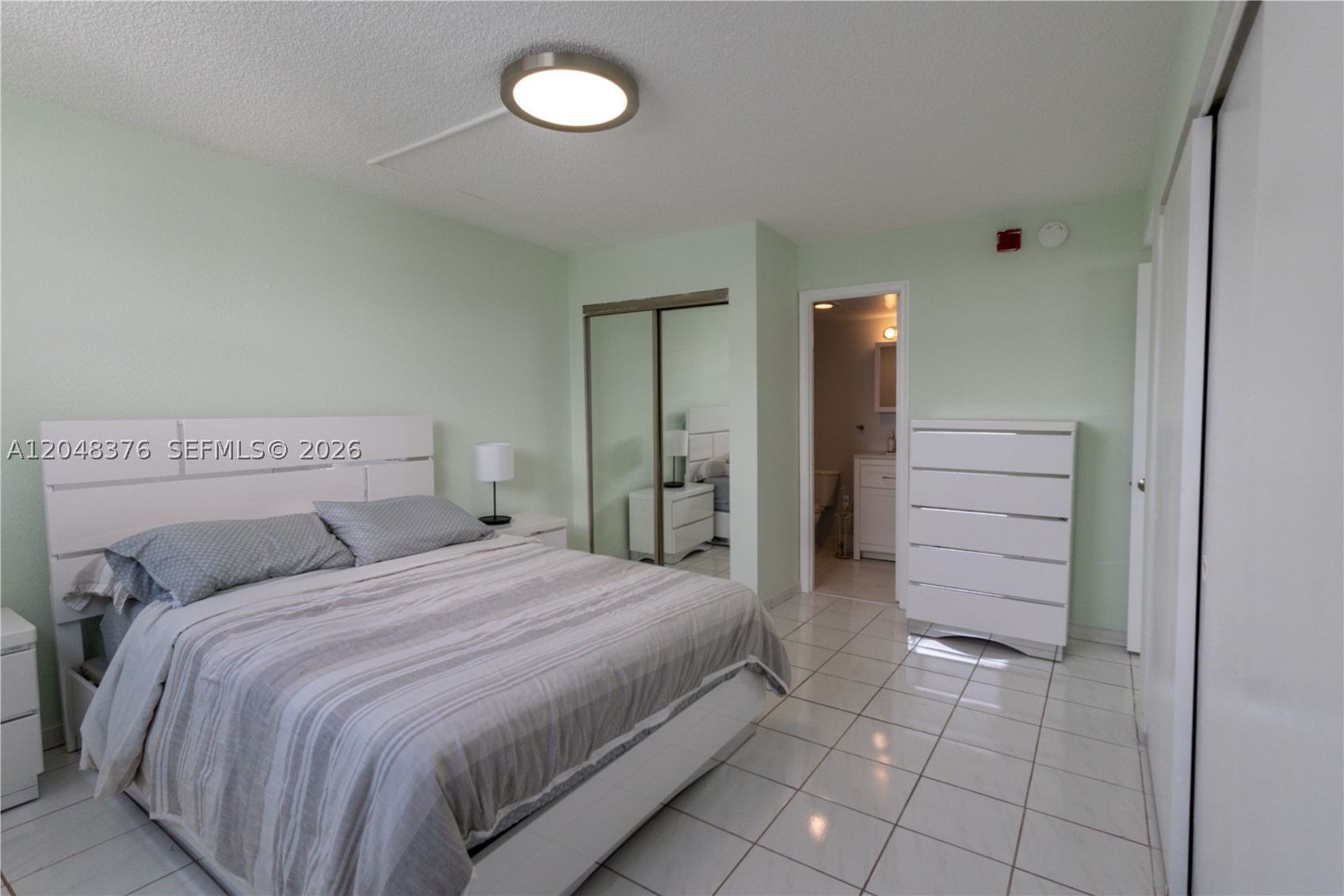 1750 James Ave 7l Property Photo 14