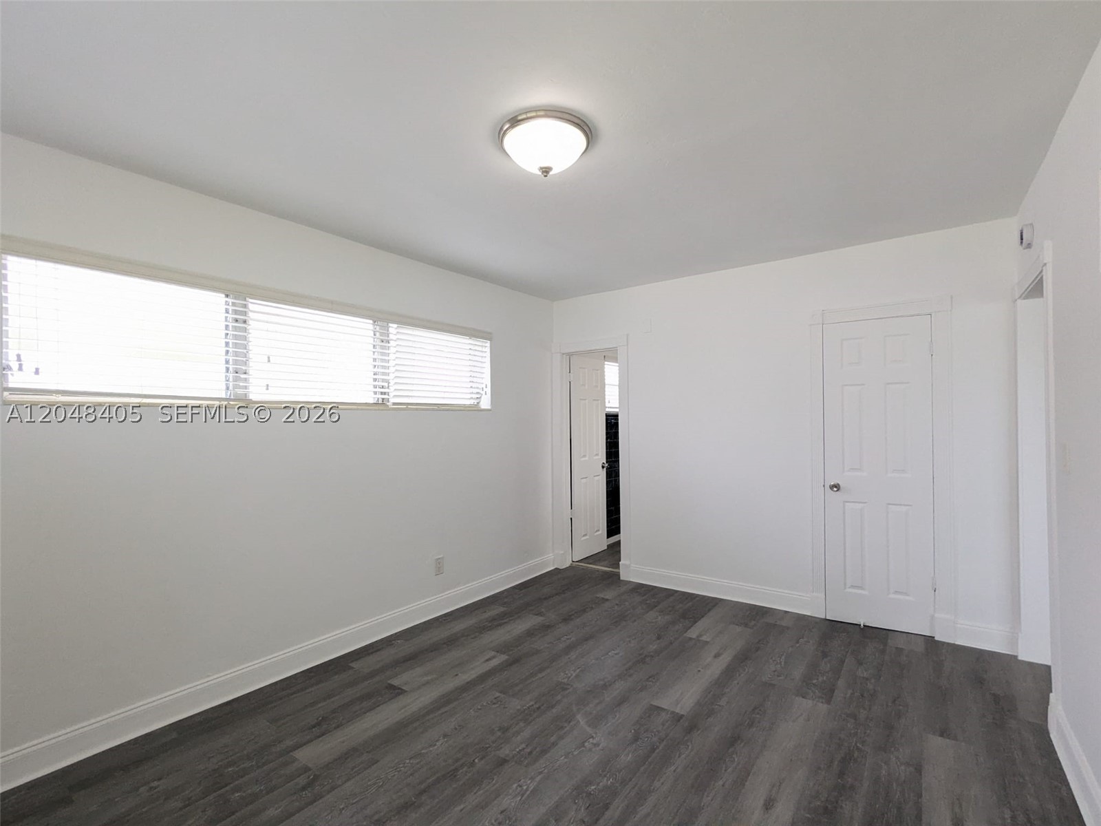 7815 Crespi Blvd 1 Property Photo 7