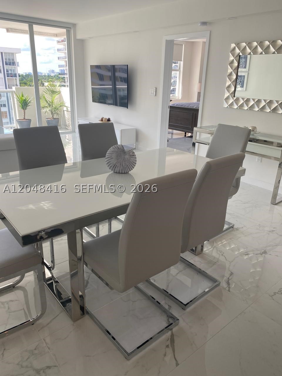 5601 Collins Ave 722 Property Photo 18