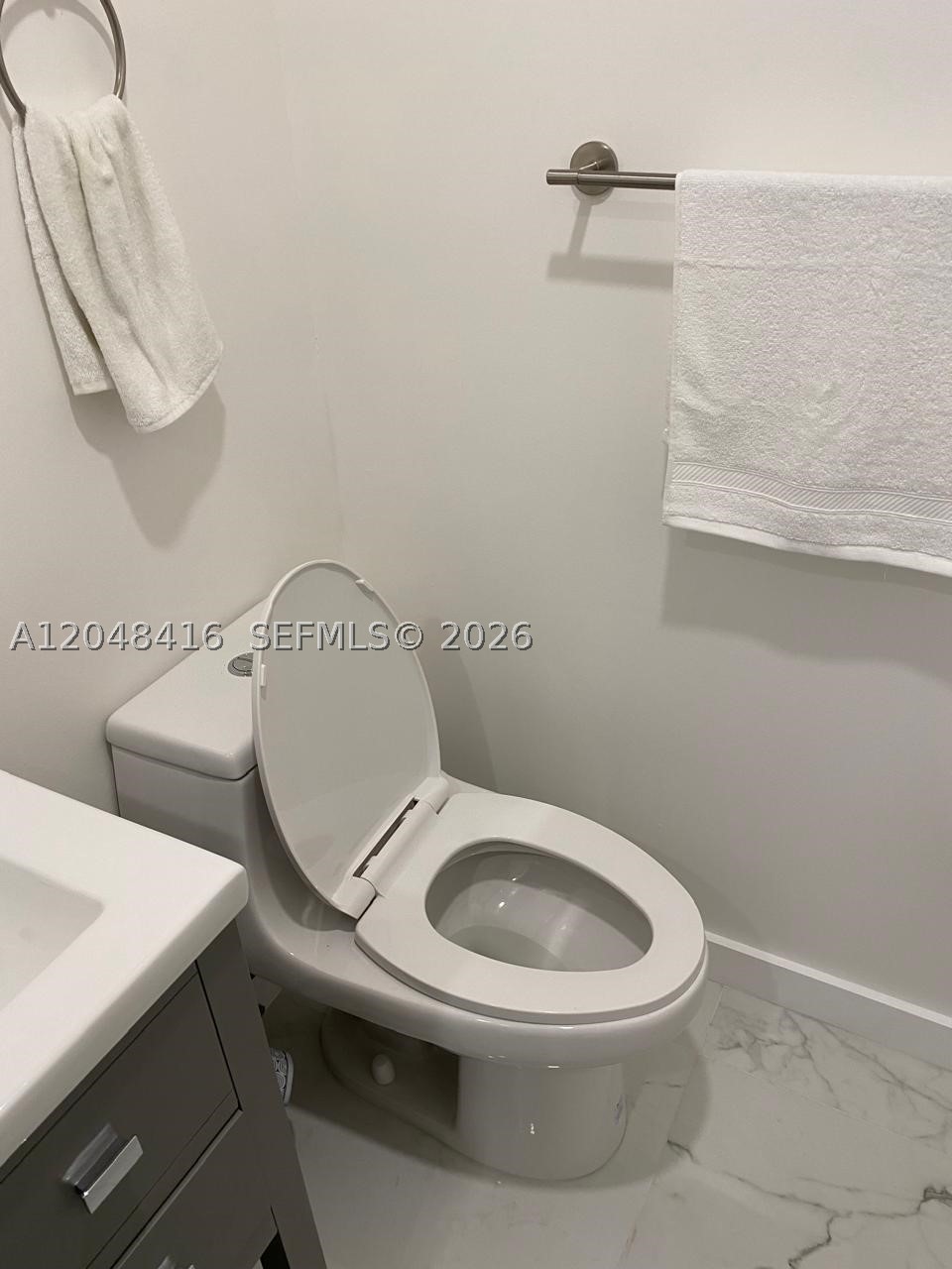 5601 Collins Ave 722 Property Photo 30