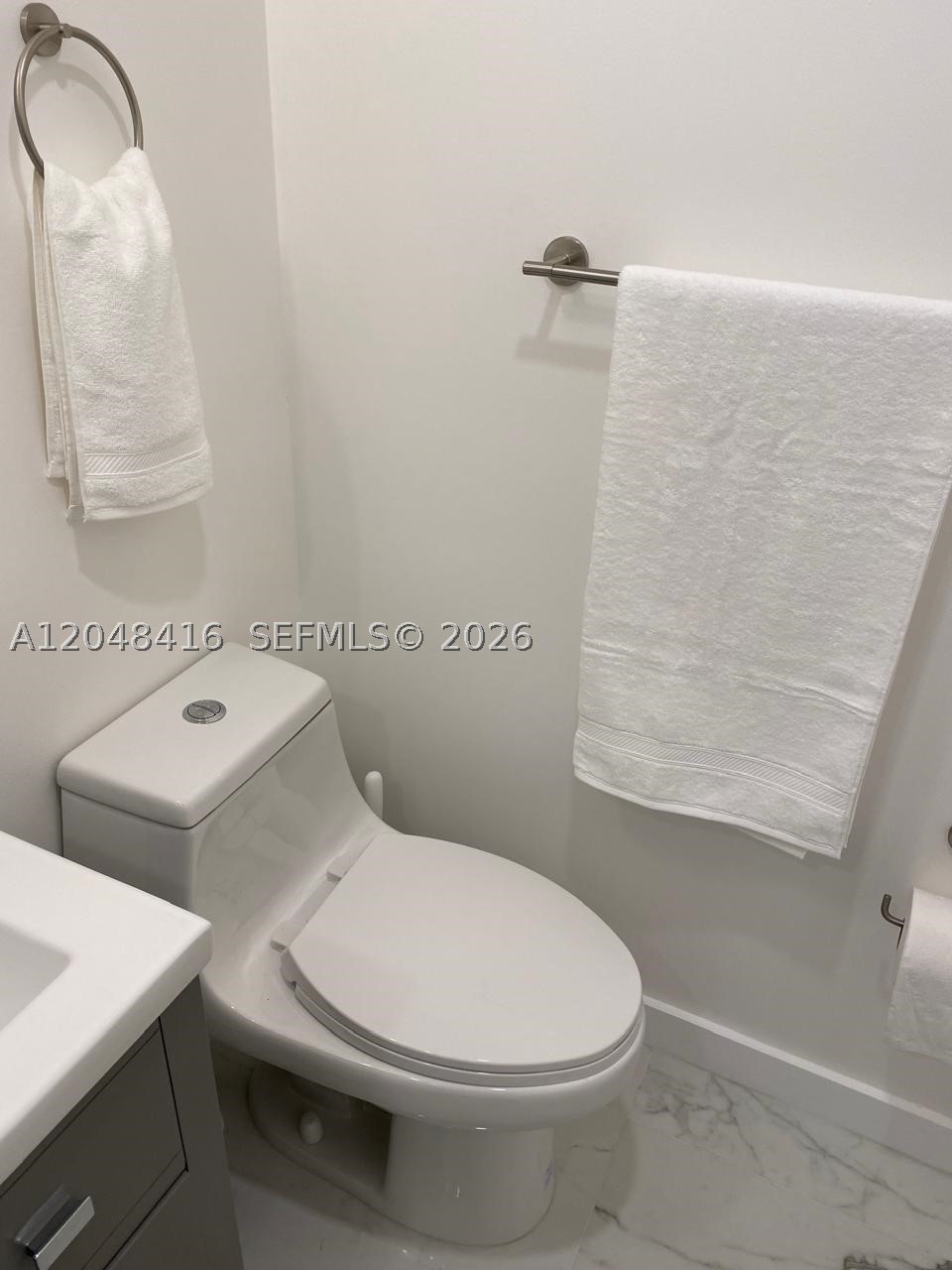 5601 Collins Ave 722 Property Photo 34