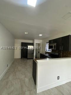 3411 Nw 9th Ct B Property Photo 4