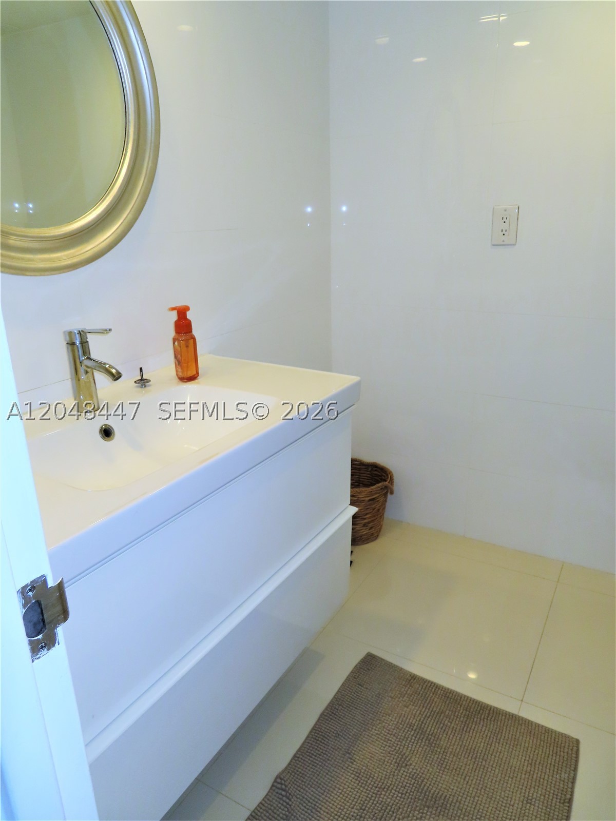 5701 Collins Ave 1703 Property Photo 20