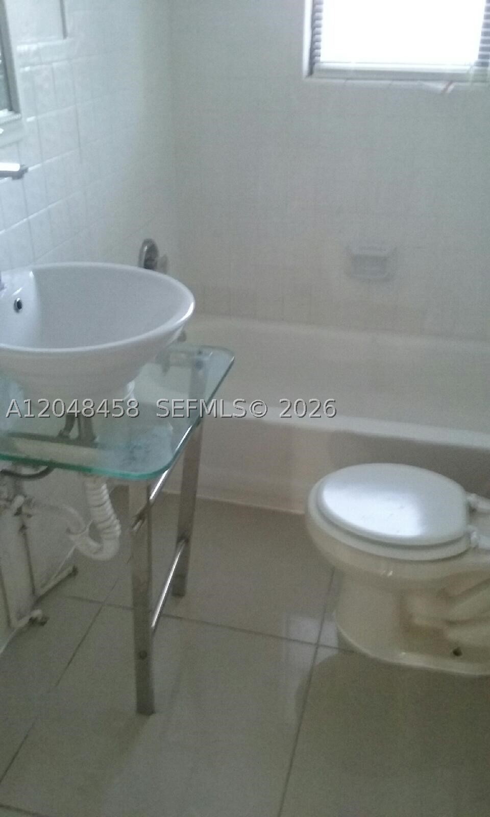 A12048458 Property Photo 4