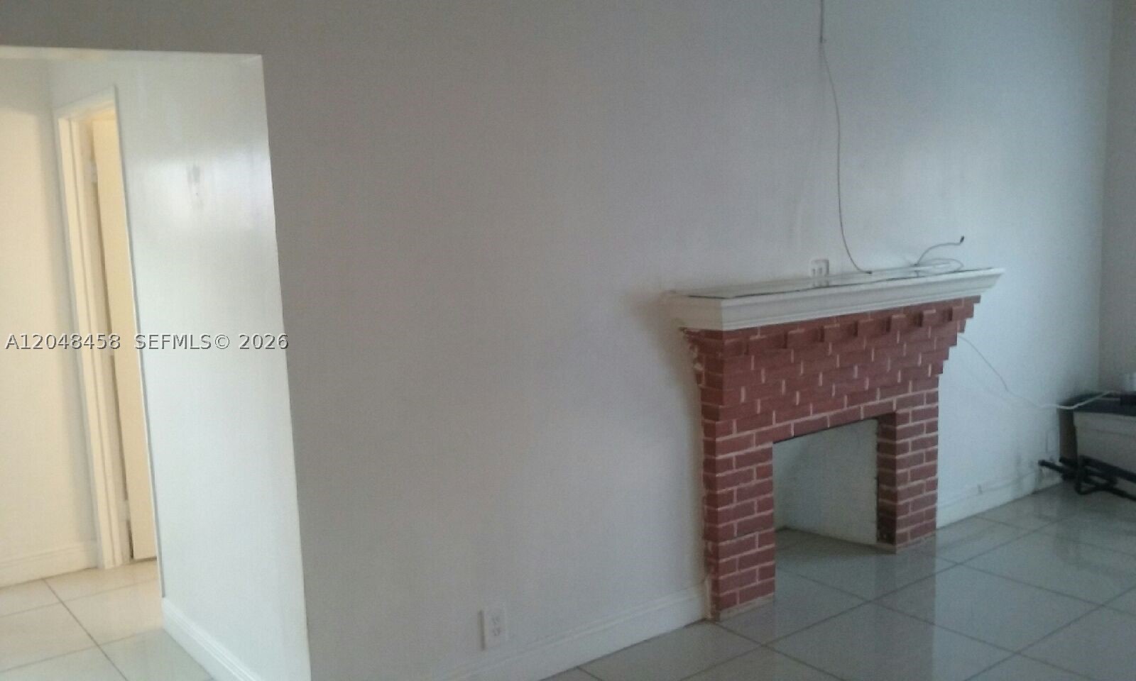 A12048458 Property Photo 6