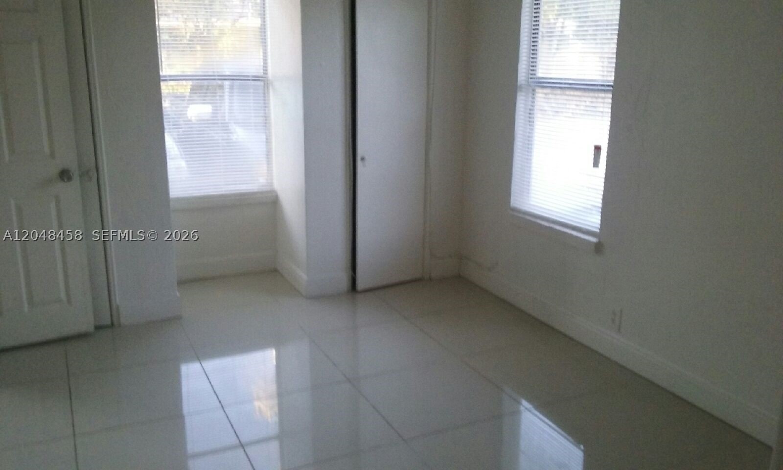 A12048458 Property Photo 7