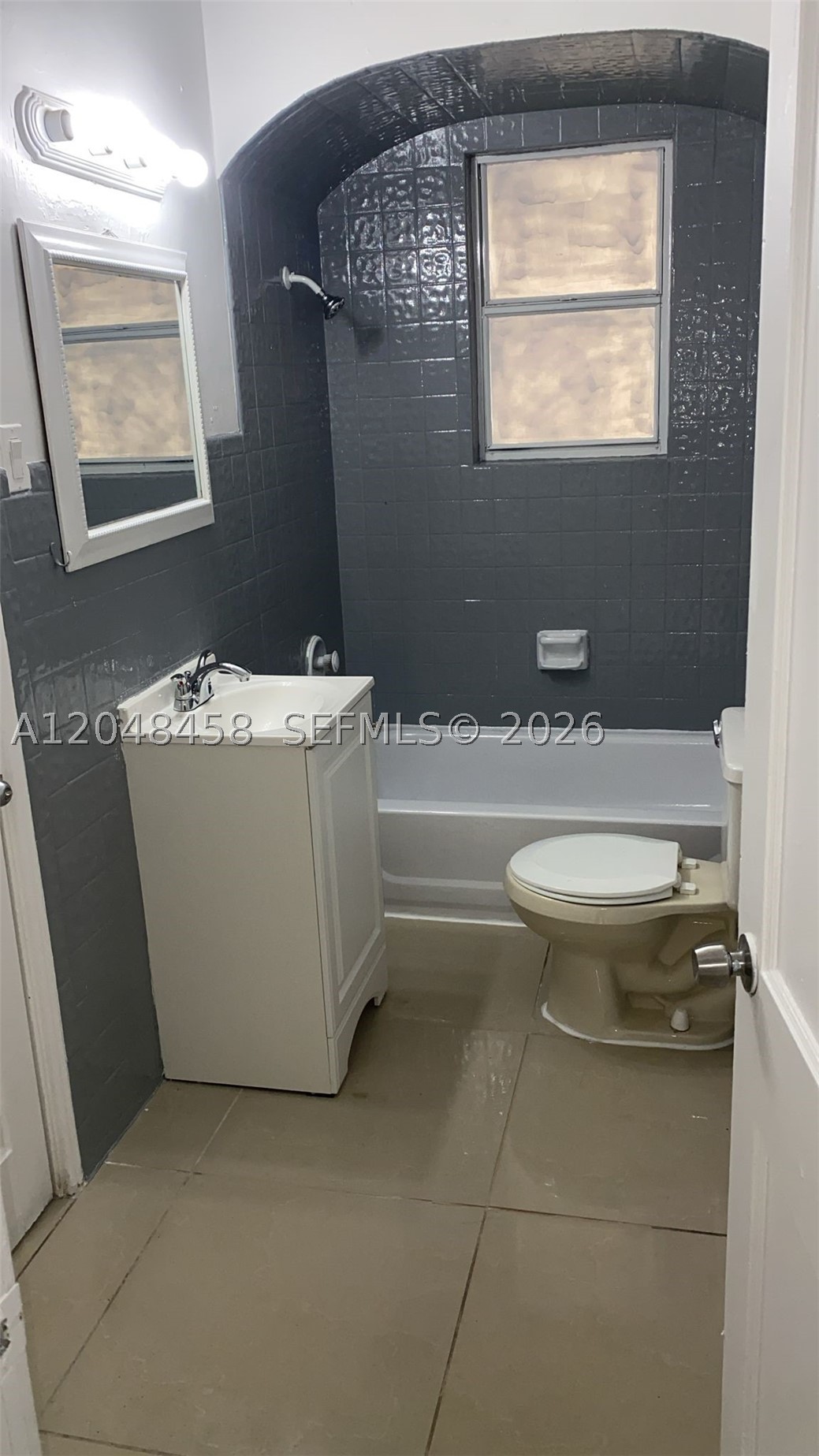 A12048458 Property Photo 16