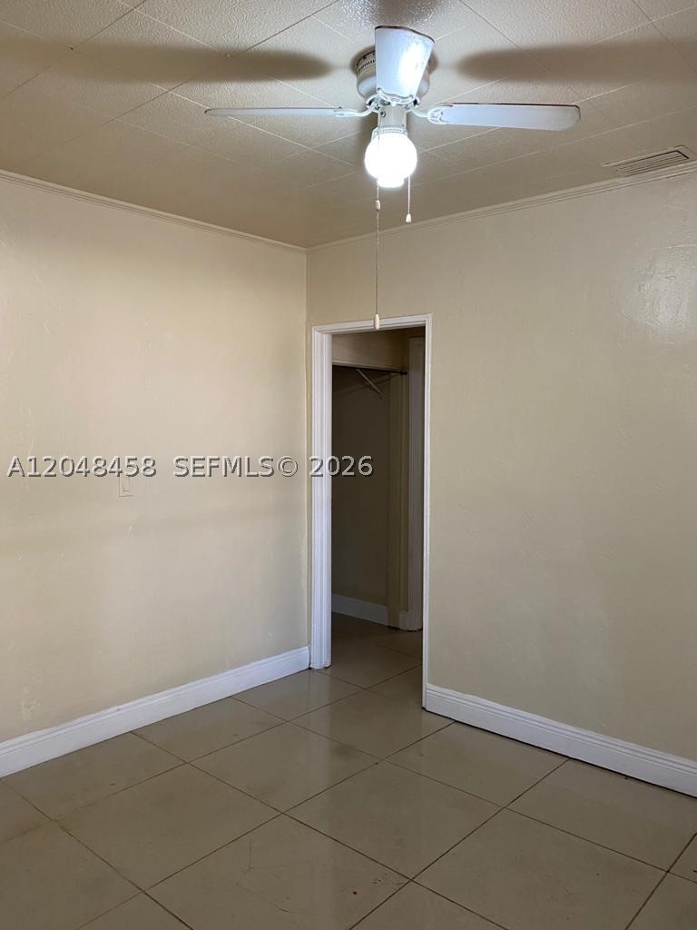 A12048458 Property Photo 25