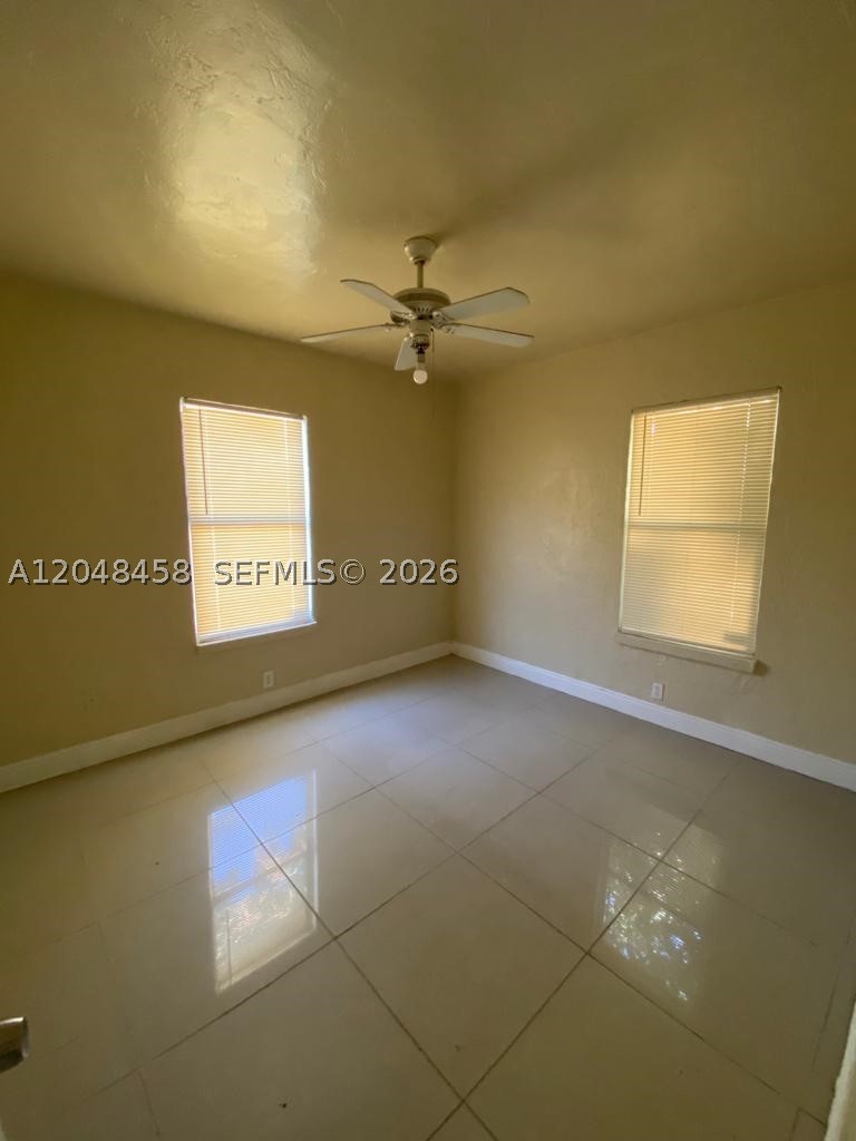 A12048458 Property Photo 36