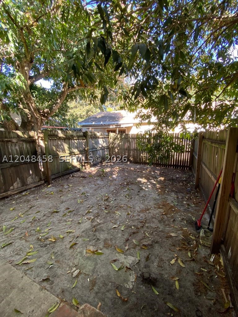 A12048458 Property Photo 39
