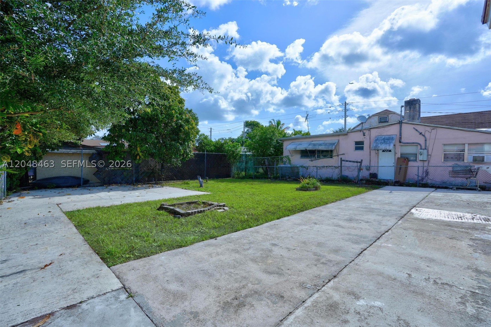 2323 Nw 1st St Property Photo 35