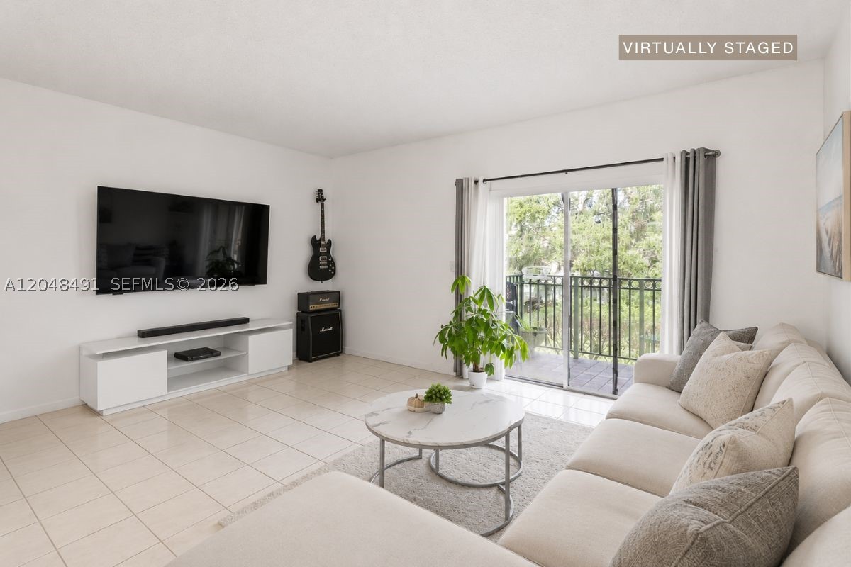 10014 Hammocks Blvd 204-4 Property Photo 4