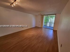 8225 Lake Dr 405 Property Photo 1
