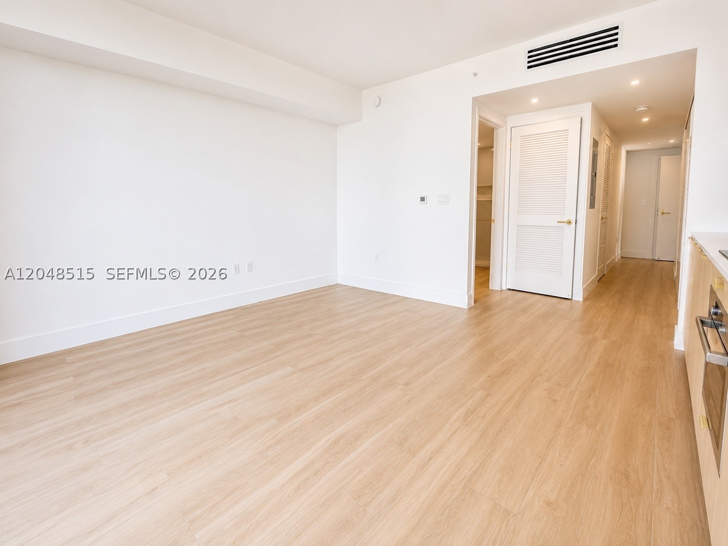 90 Ne 32nd St #814 Property Photo 6
