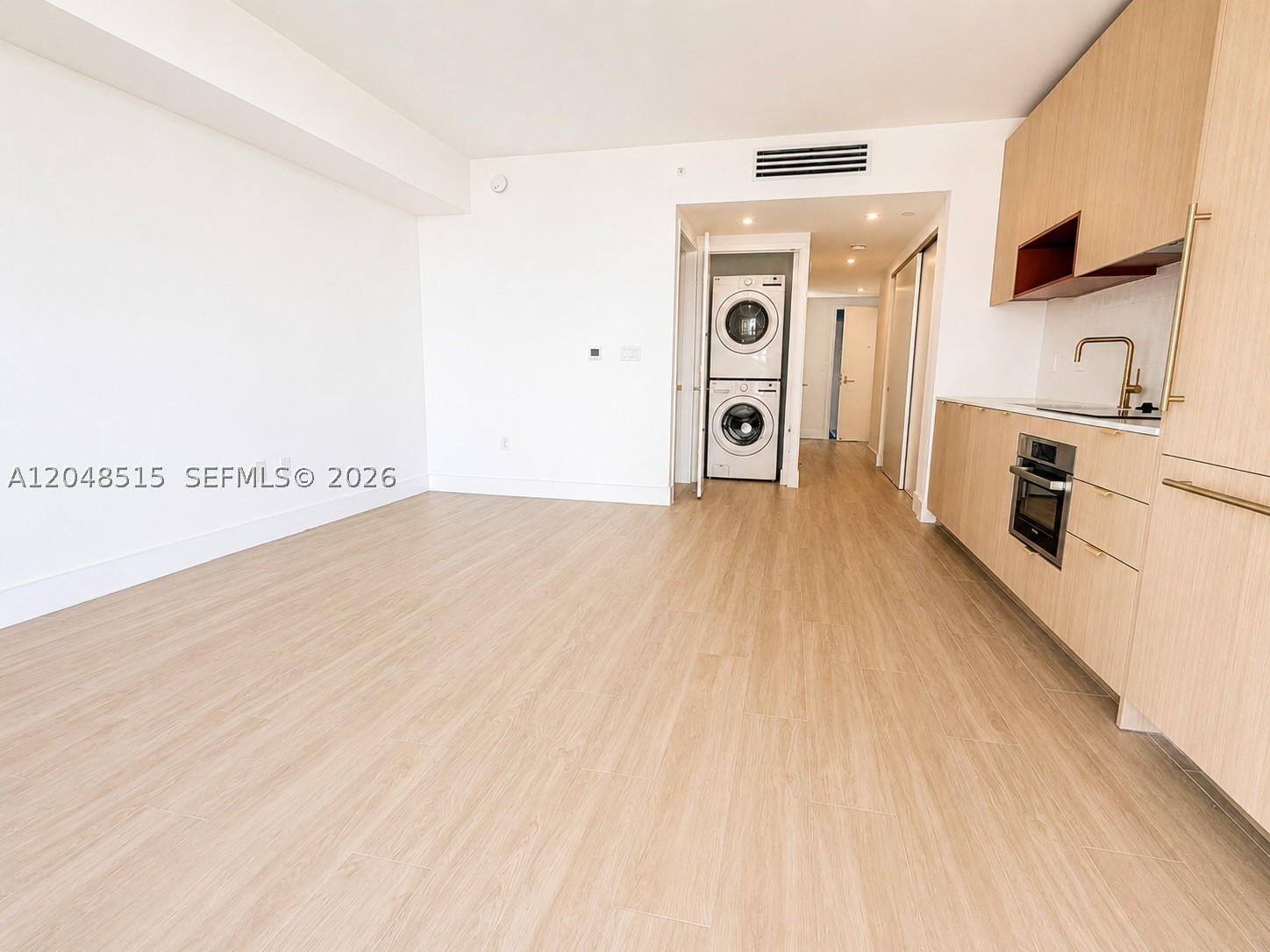 90 Ne 32nd St #814 Property Photo 13