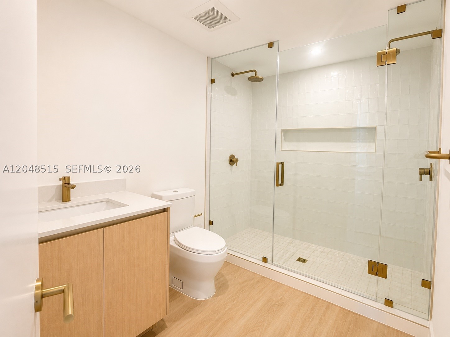 90 Ne 32nd St #814 Property Photo 15