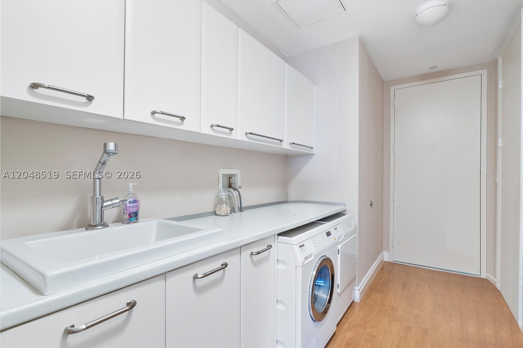 16051 Collins Ave 1102 Property Photo 25