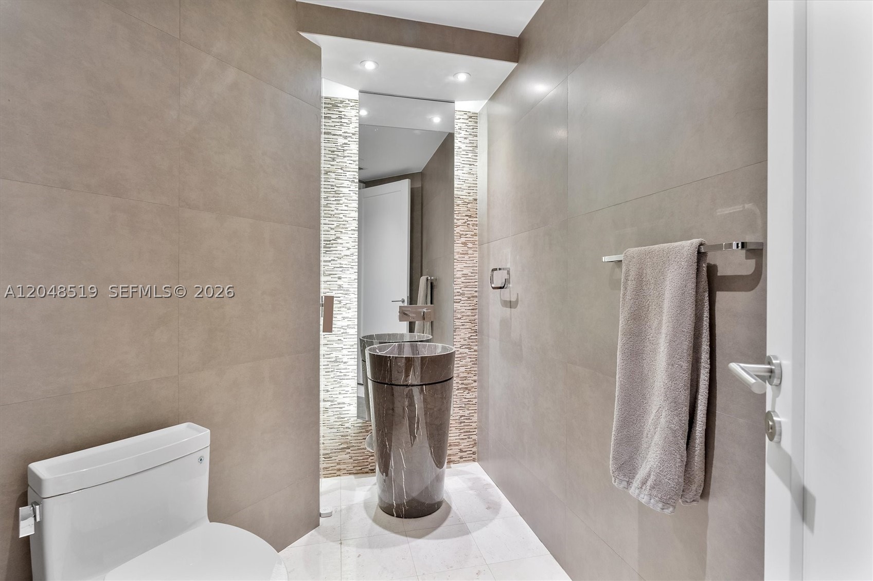 16051 Collins Ave 1102 Property Photo 26