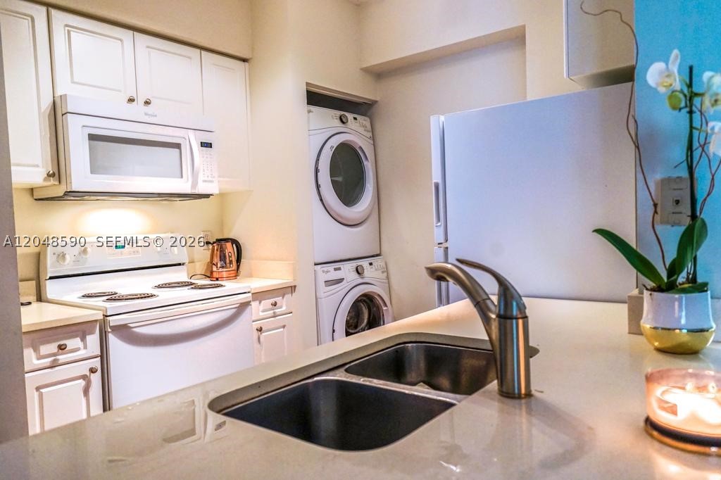 17145 N Bay Rd 4403 Property Photo 7