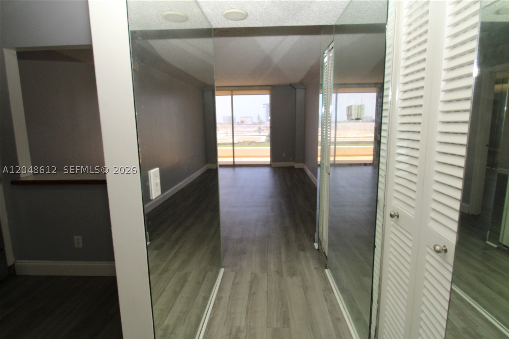 13499 Biscayne Blvd 412 Property Photo 3