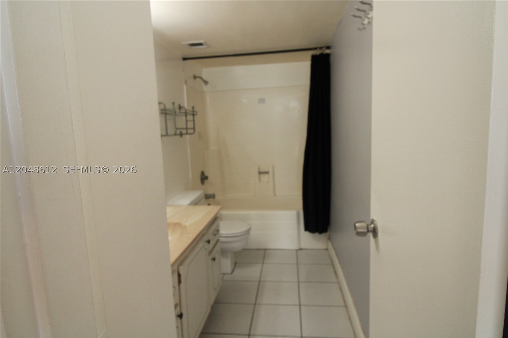 13499 Biscayne Blvd 412 Property Photo 9
