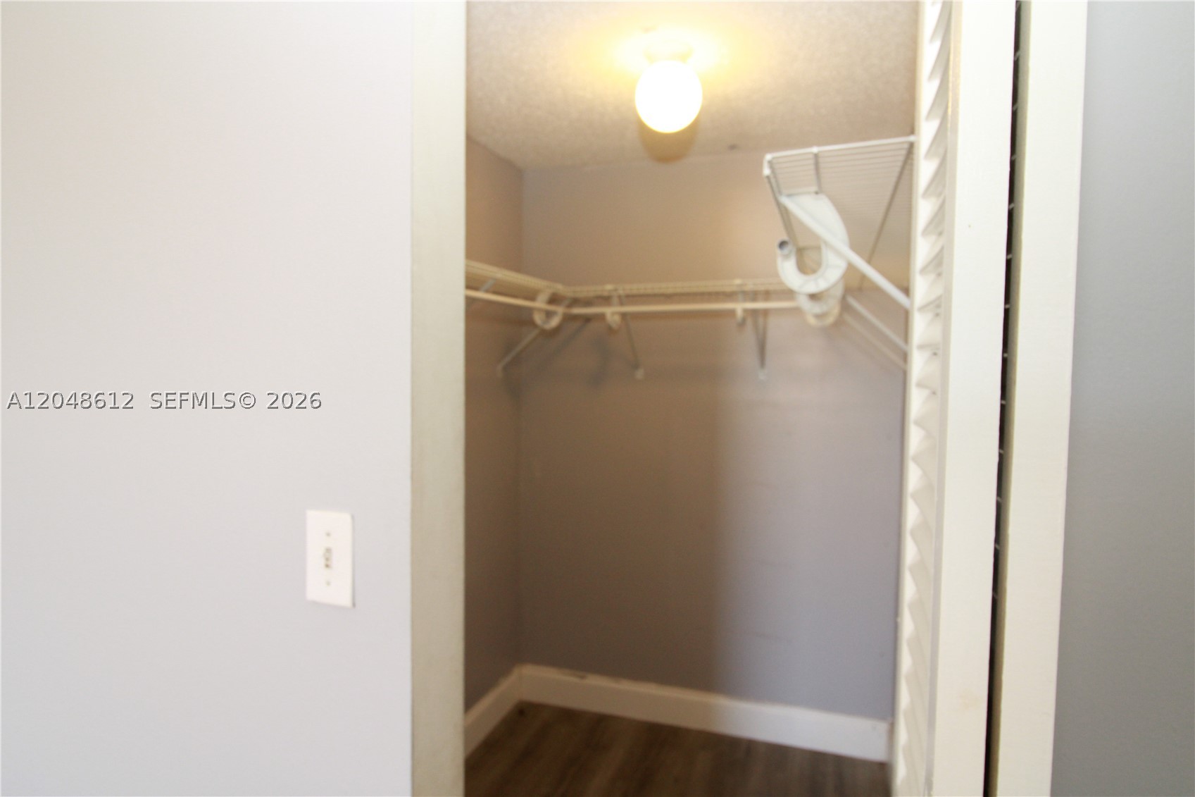 13499 Biscayne Blvd 412 Property Photo 10