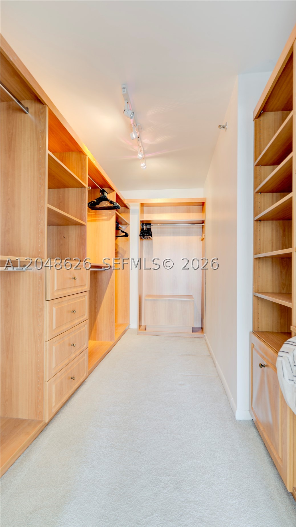 4000 Towerside Ter 908 Property Photo 10