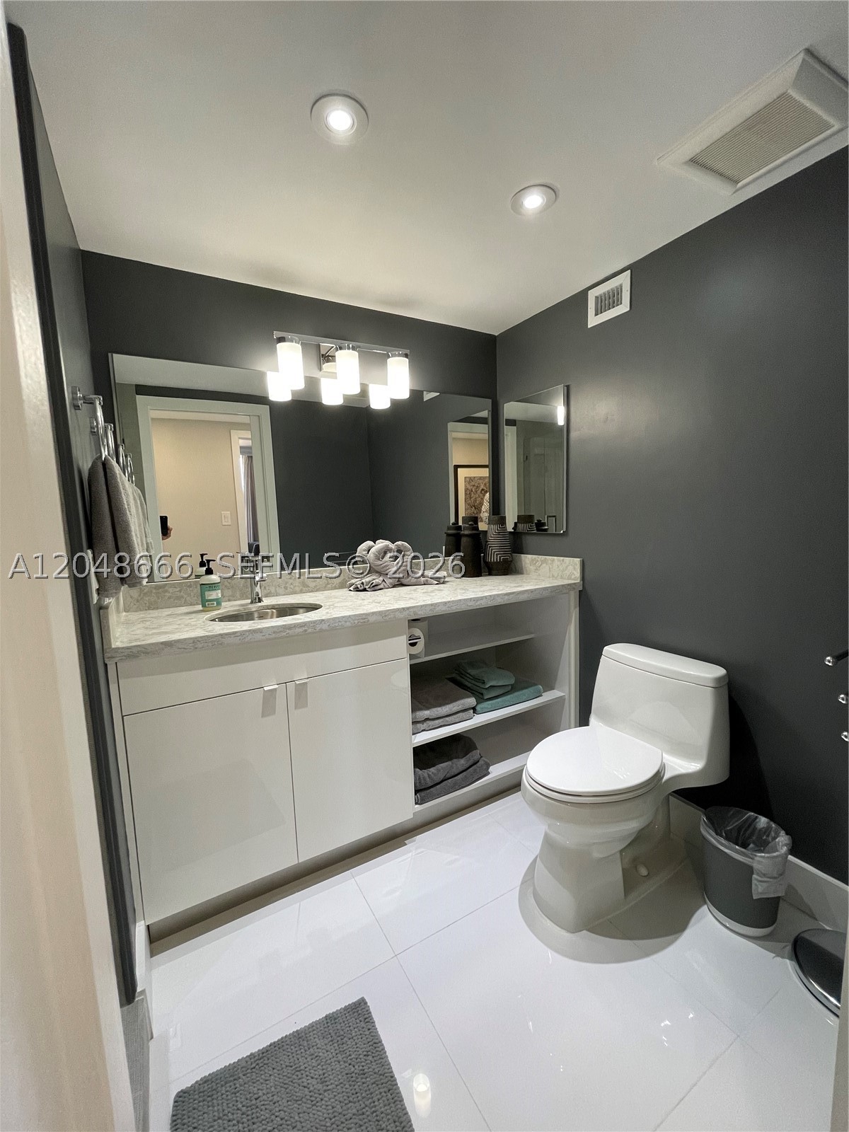 2500 Parkview Dr 1405 Property Photo 22