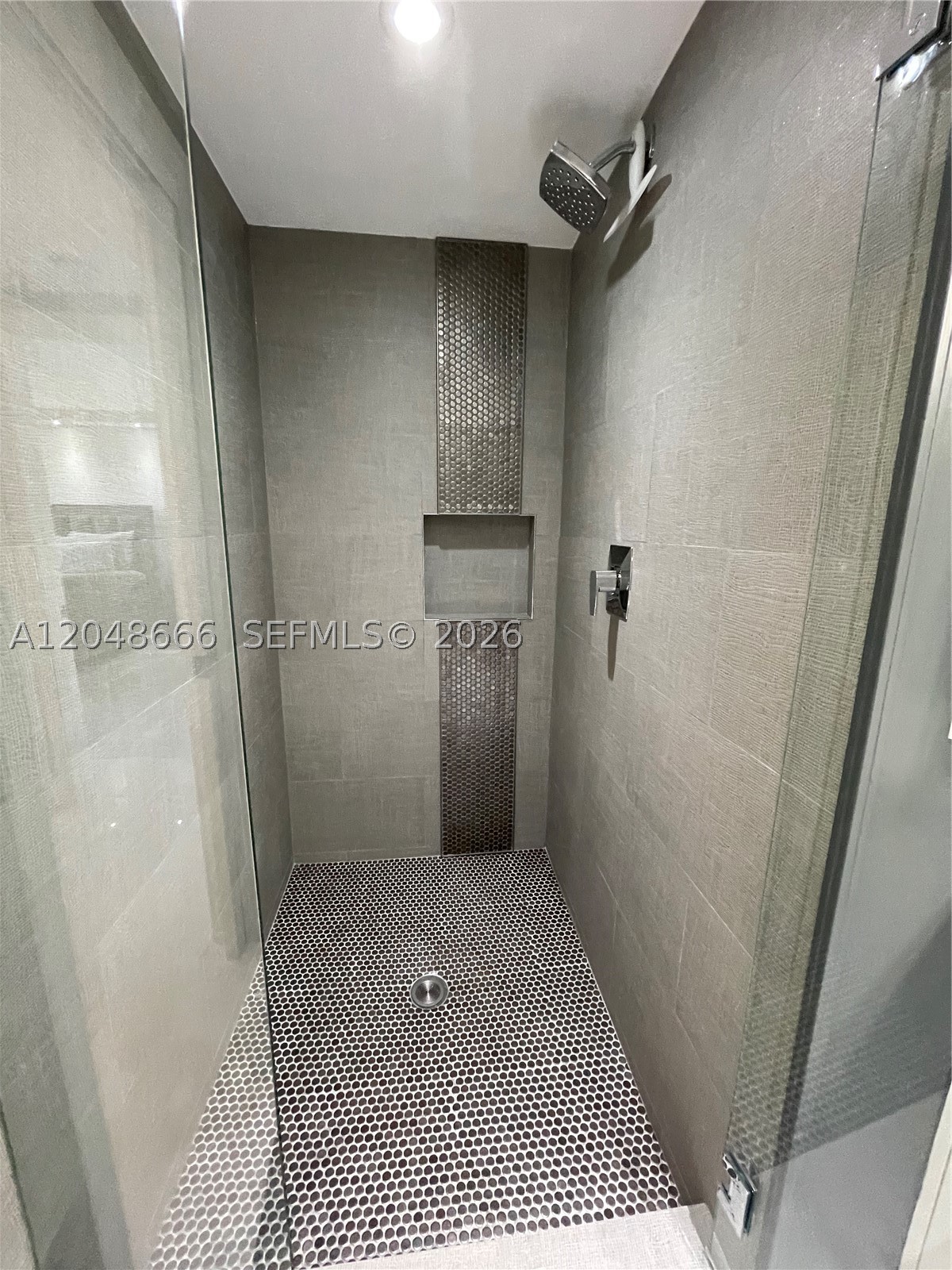 2500 Parkview Dr 1405 Property Photo 24
