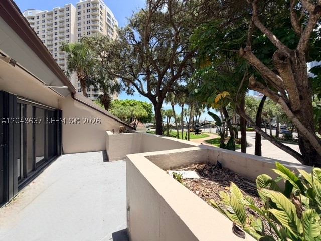 520 Brickell Key Dr O208 Property Photo 1