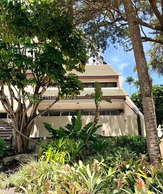 520 Brickell Key Dr O208 Property Photo 9